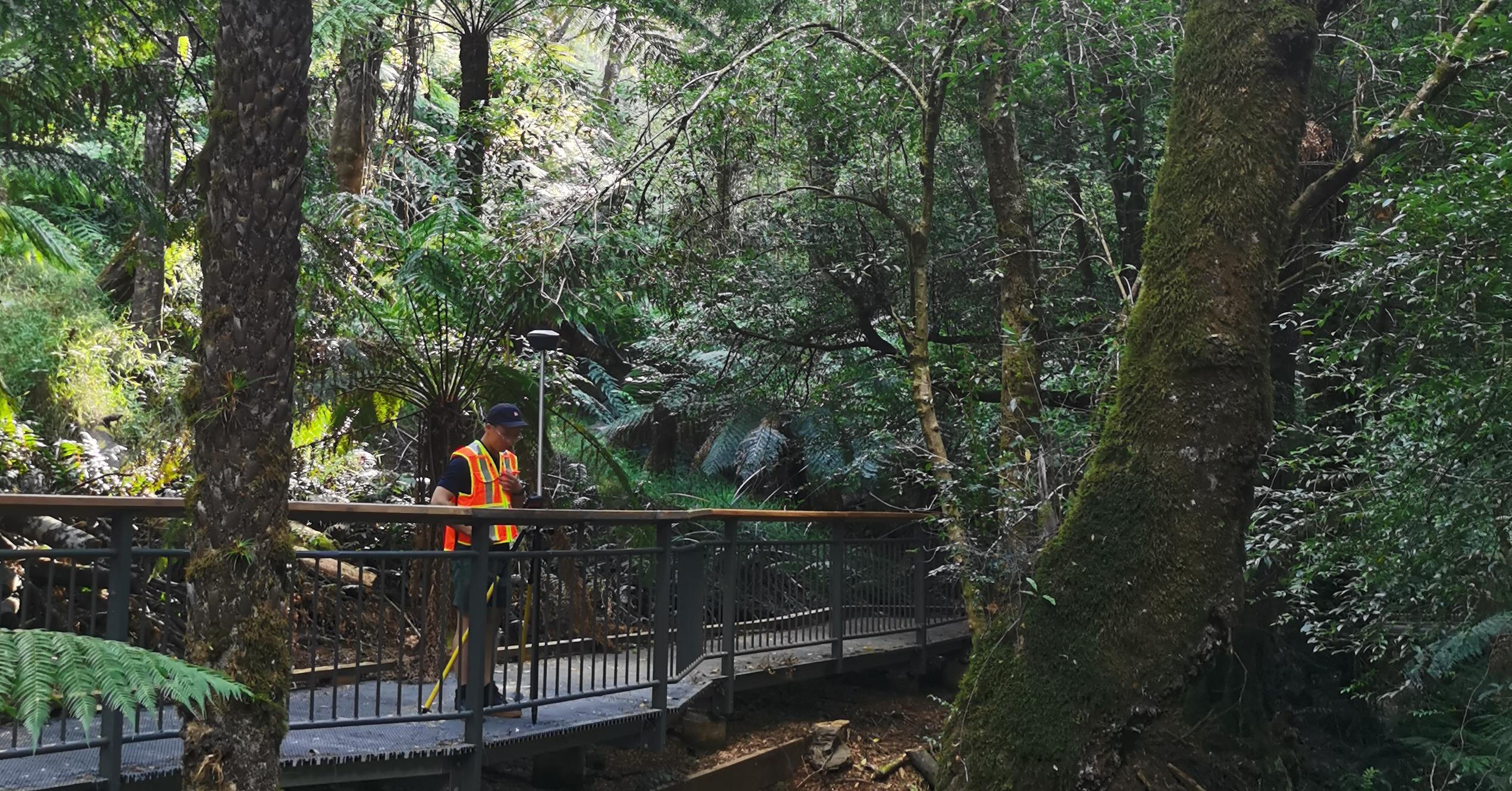 Tersus GNSS Oscar Ultimate GNSS Receiver Bundle