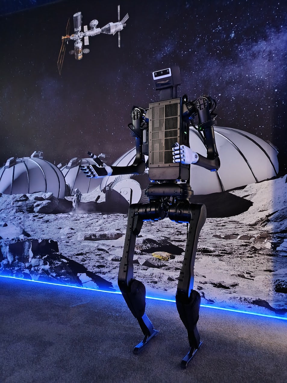 Unitree H1 - Humanoid Robot