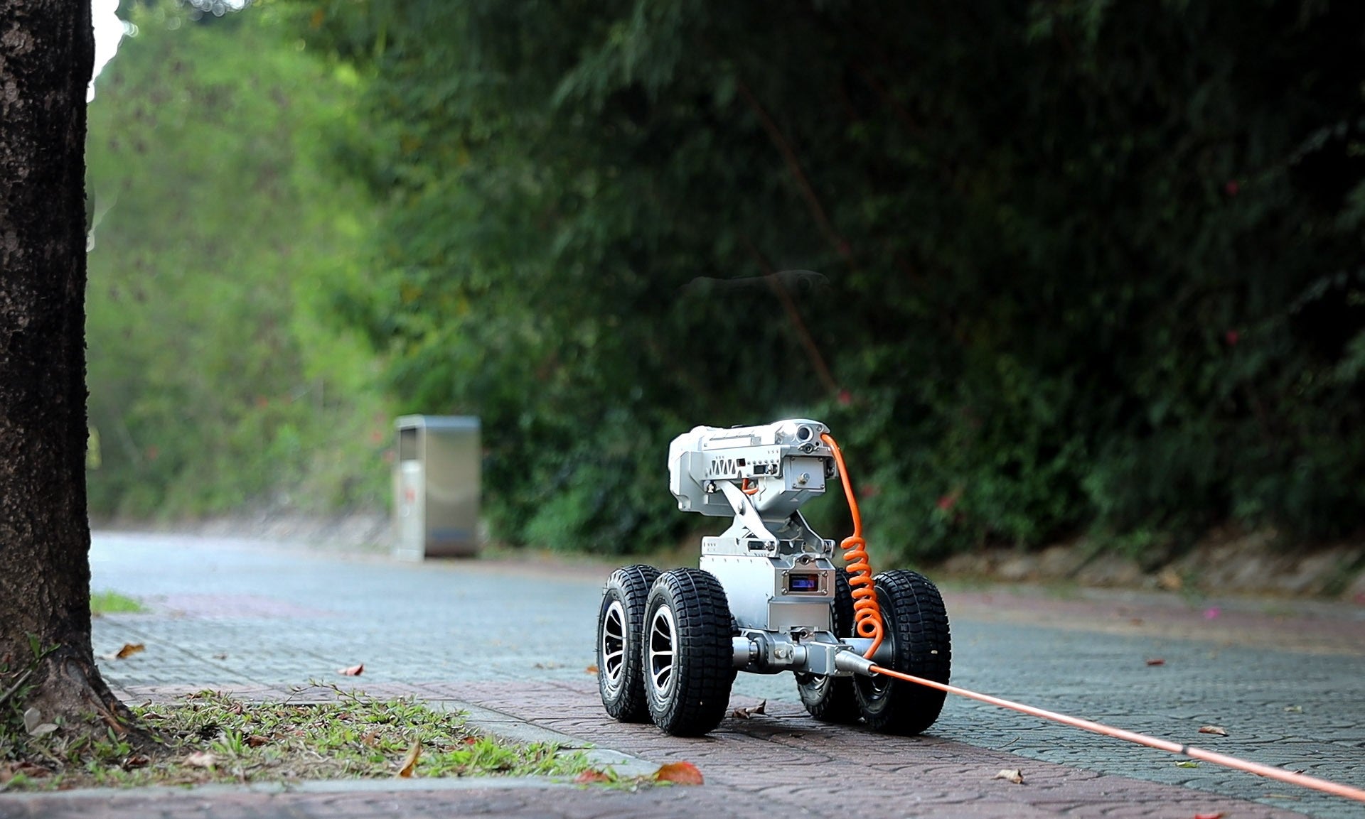 S300Y Medium-to-Long Distance Pipeline Inspection Robot