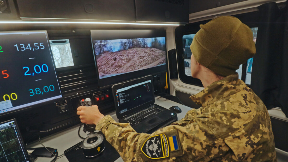 Abris Unex UGV