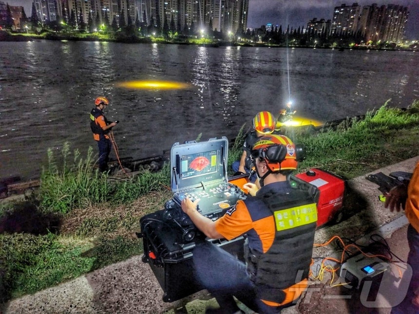 Chasing ROV Saves Lives -  Assists in Night-time River Rescue