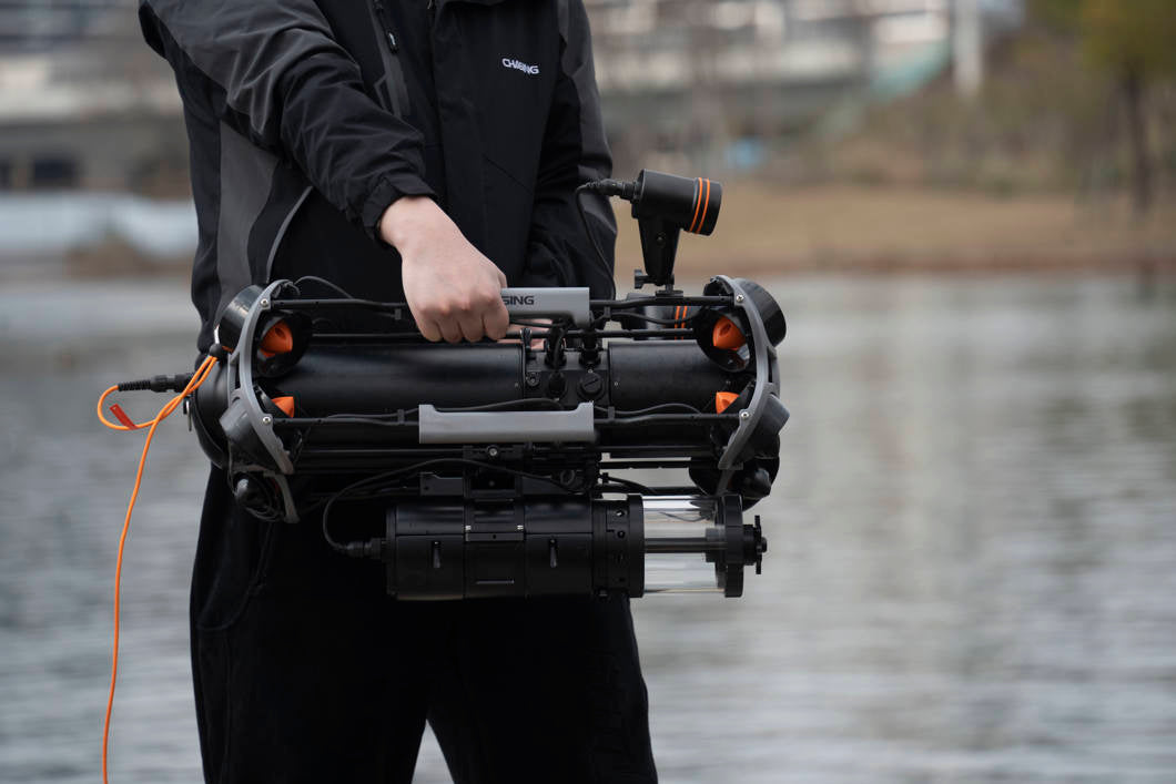 Chasing Water Sampler