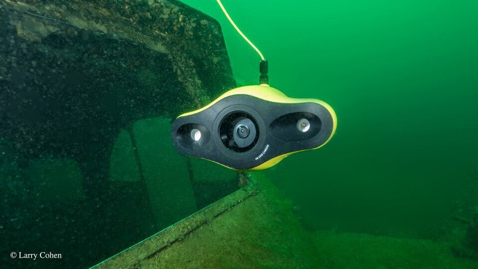 Chasing Gladius Mini S ROV