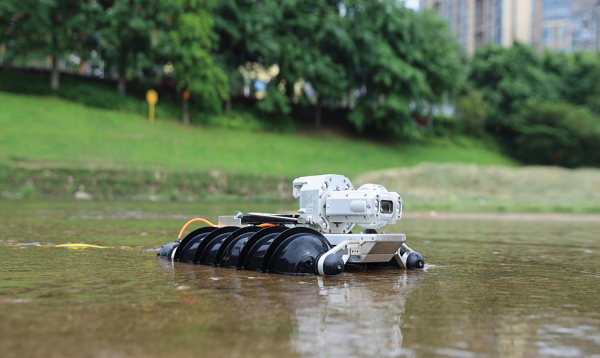 Silver Shark S450A Amphibious Inspection Robot